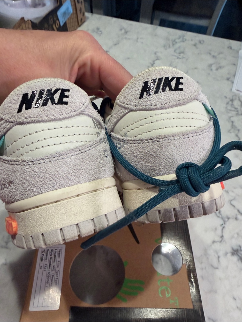 Women’s Nike Dunk Size 7.5 - Picture 4 of 8